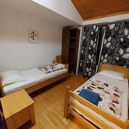 Nevenka Appartement Pobegi
